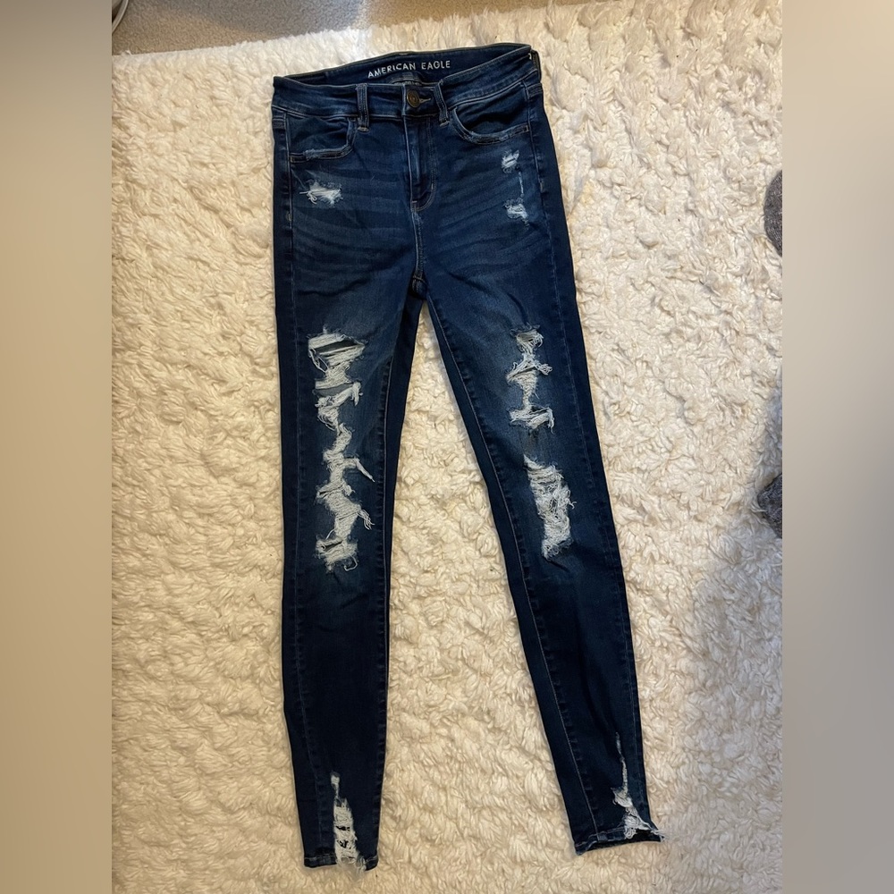 Ripped skinny jeans